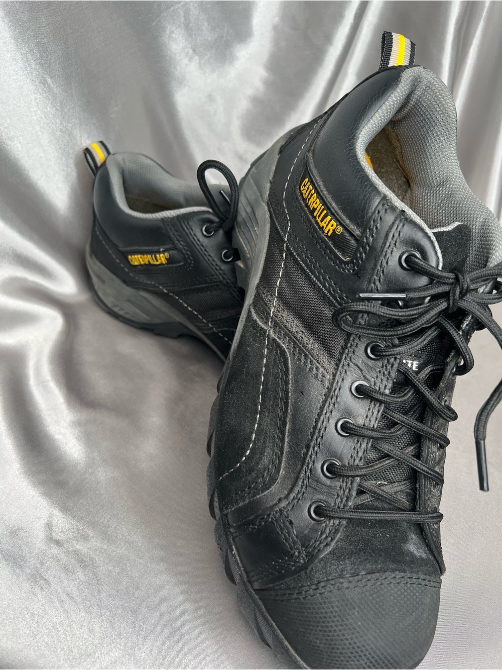 Caterpillar Men's Argon Composite Toe Black Leather Work Shoes P89955